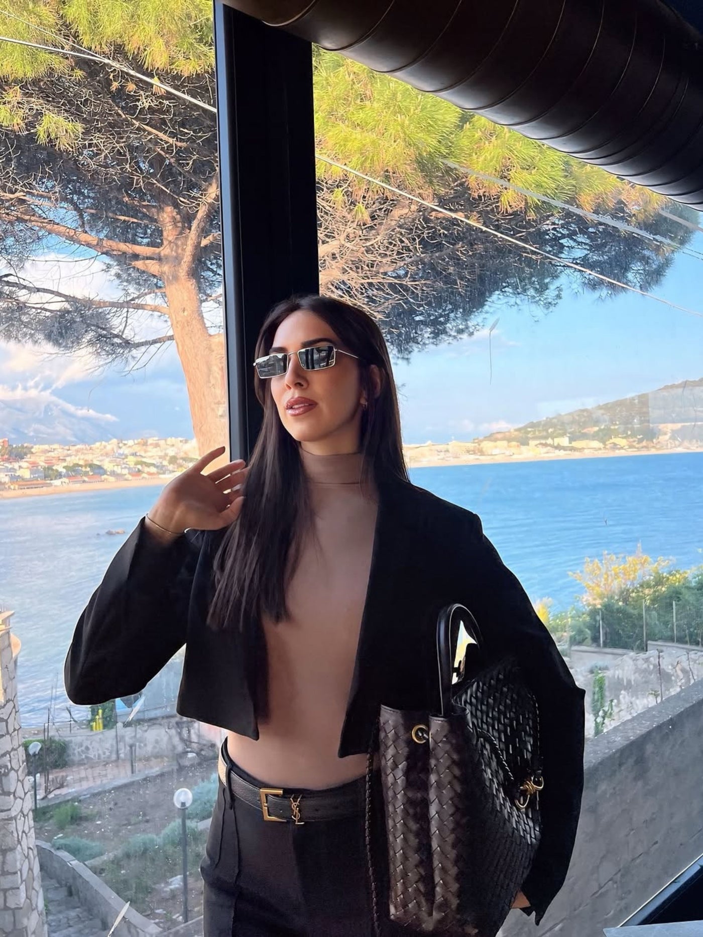 Vivienne | Klassische übergroße gewebte Tasche